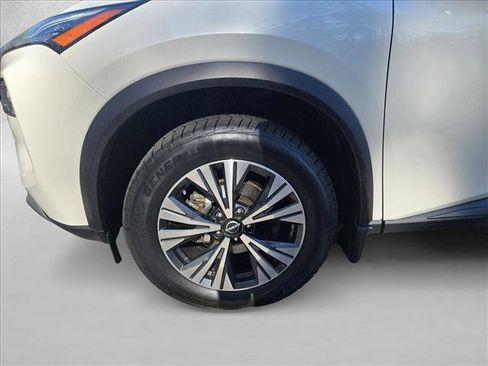 Used 2023 Nissan Rogue SV image 10