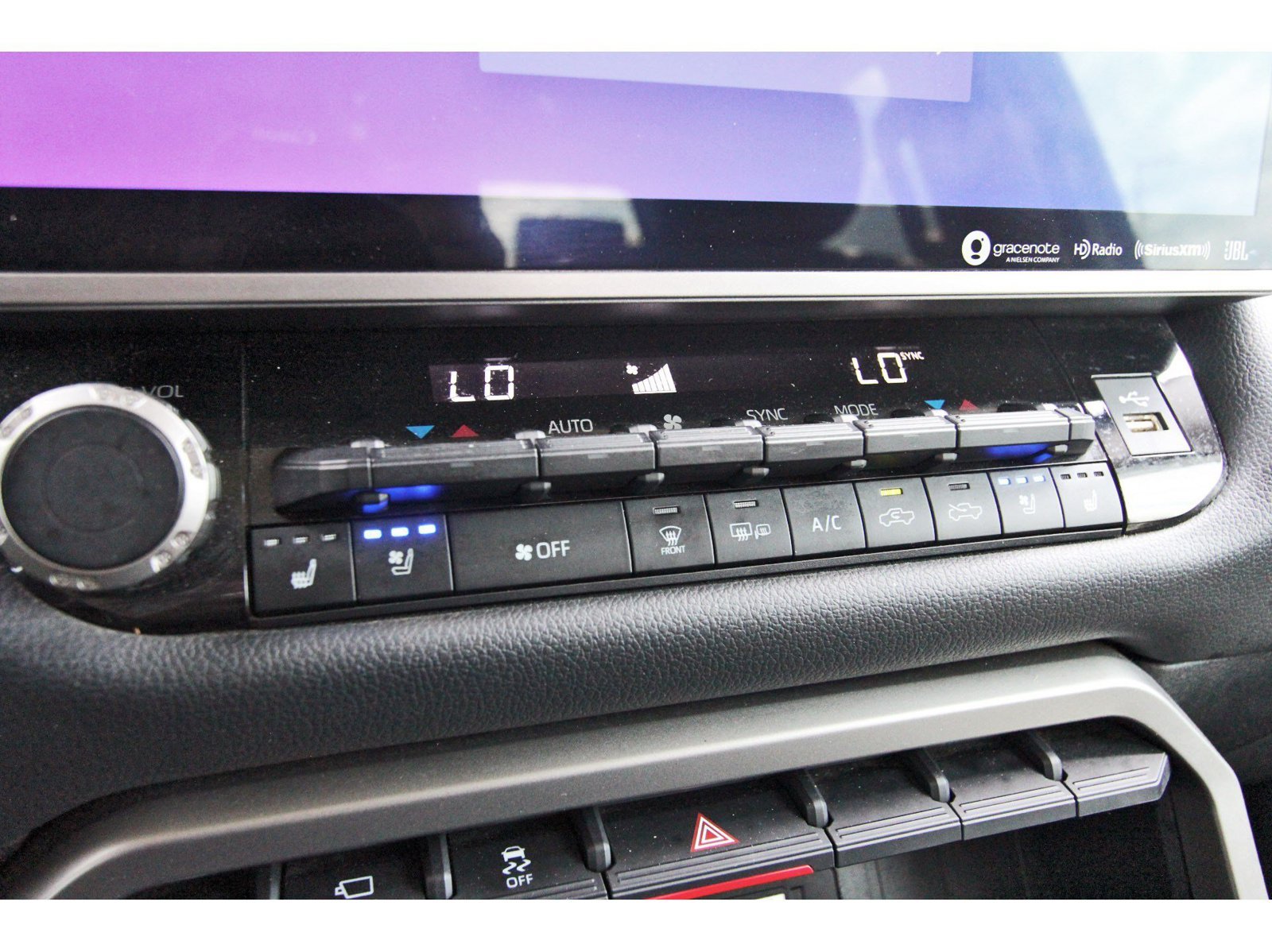 Used 2022 Toyota Tundra Limited RWD image 28