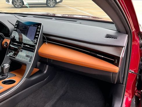 Used 2021 Toyota Avalon Limited w/ Advanced Safety Package image 19