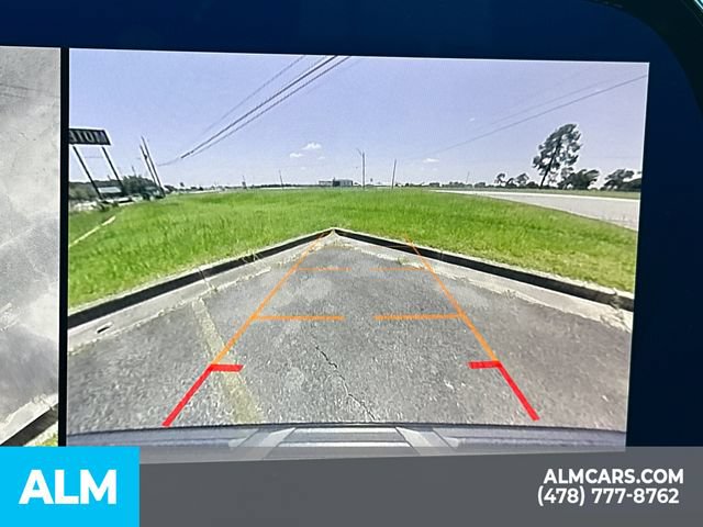 Used 2025 Chevrolet Suburban High Country AWD/4WD image 36
