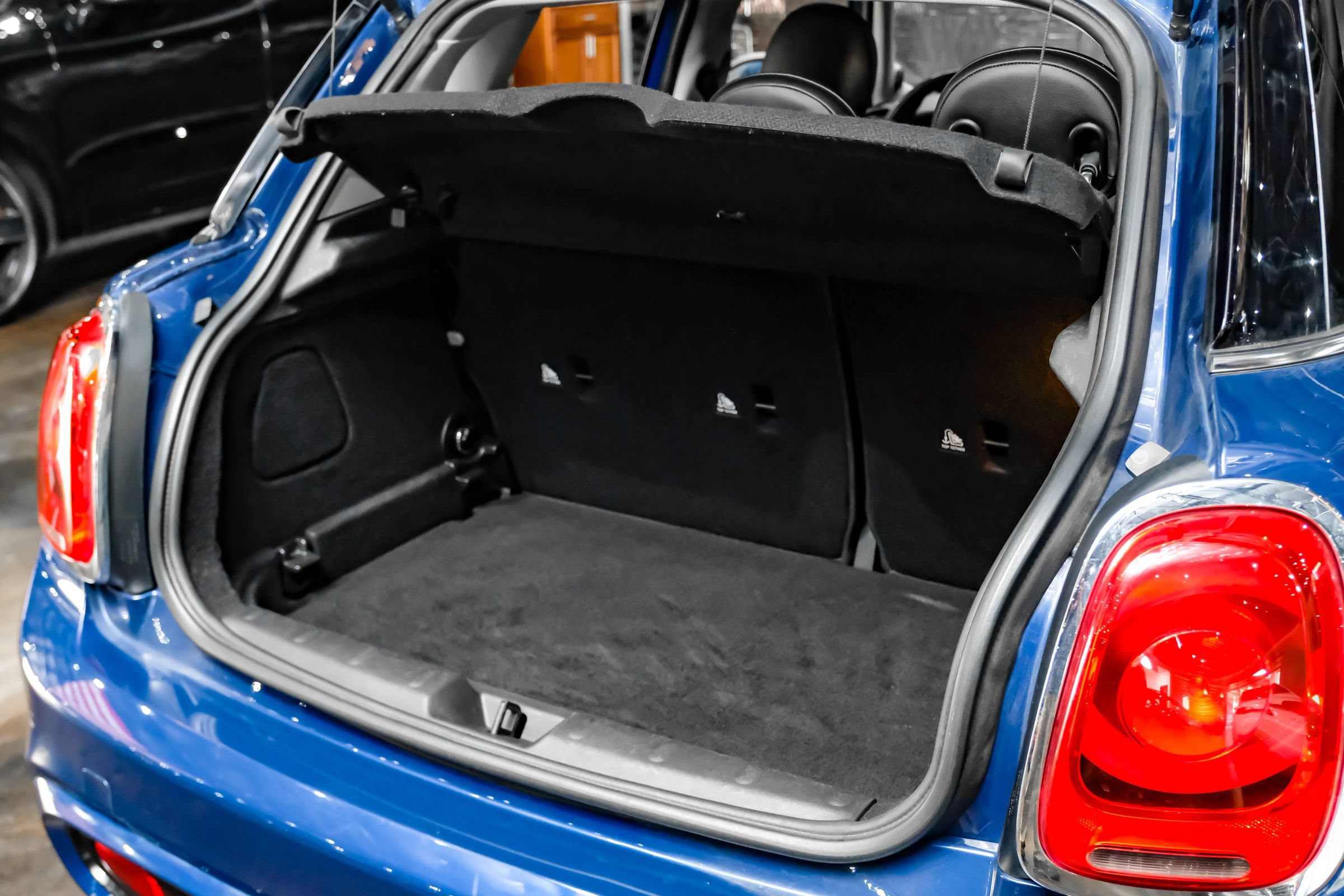 Used 2018 MINI Cooper S w/ Premium Package FWD image 59