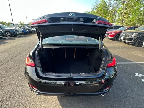 Used 2025 BMW 330i xDrive Sedan w/ Premium Package image 16