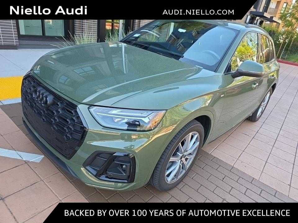 Used 2023 Audi Q5 e Premium Plus AWD/4WD image 1