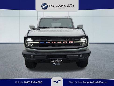 Used 2023 Ford Bronco Outer Banks AWD/4WD image 2