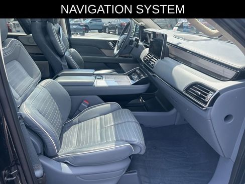 Used 2023 Lincoln Navigator L Black Label AWD/4WD image 23