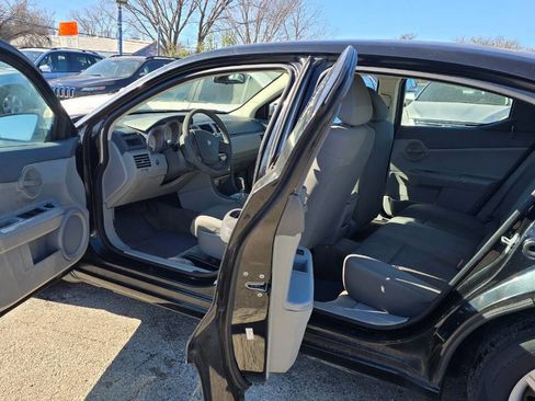 Used 2008 Dodge Avenger SE image 8