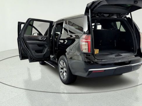 Used 2021 Chevrolet Tahoe LT w/ Rear Media and Nav Package AWD/4WD image 11