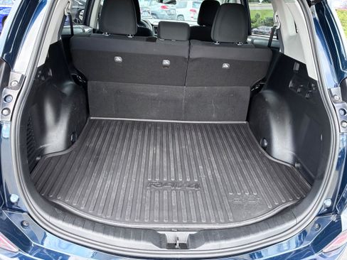 Used 2018 Toyota RAV4 LE w/ All Weather Liner Package FWD image 16