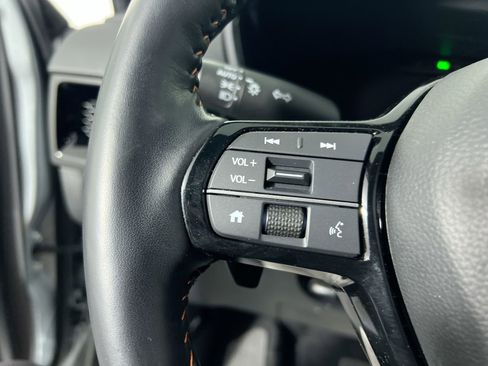 Used 2025 Honda CR-V Sport Touring image 16