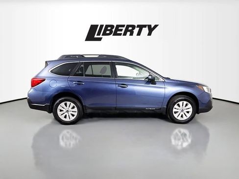Used 2018 Subaru Outback 2.5i Premium image 8