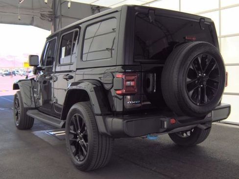 Used 2023 Jeep Wrangler Unlimited Sahara image 3