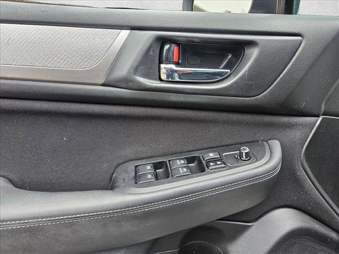 Used 2019 Subaru Legacy 2.5i Premium image 9