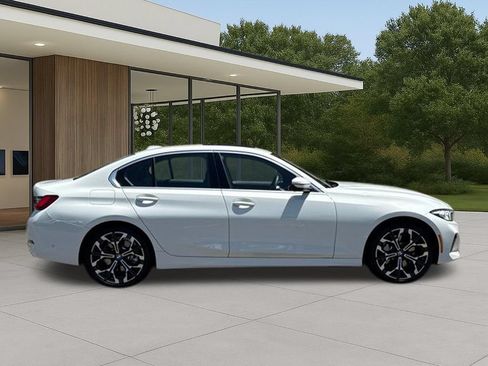 Used 2026 BMW 330i Sedan w/ Parking Assistance Package RWD image 7
