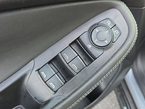 Used 2024 Buick Encore GX Sport Touring image 15