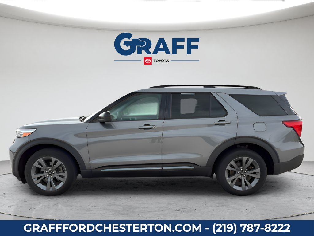 Used 2023 Ford Explorer XLT w/ Equipment Group 202A AWD/4WD image 11