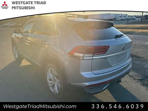 Used 2020 Volkswagen Atlas Cross Sport SEL image 6