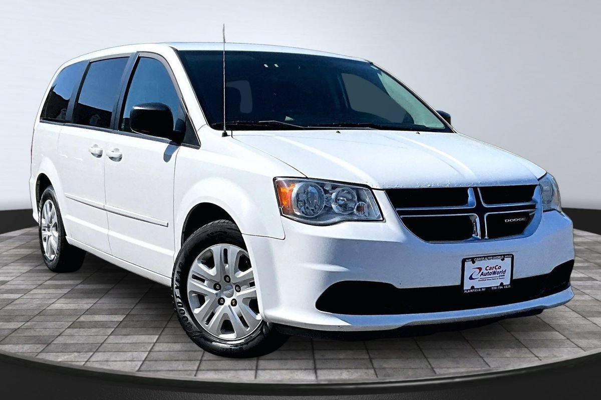 Used 2016 Dodge Grand Caravan SE w/ Quick Order Package 29E SE FWD image 3