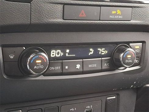 Used 2022 Nissan Frontier PRO-4X w/ Off-Road Protection Package image 17