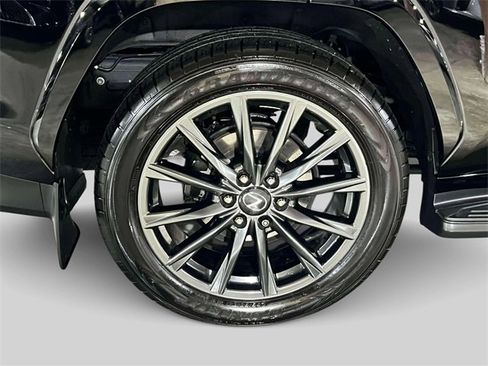 Used 2024 Lexus LX 600 F Sport image 9