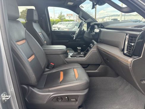 Used 2023 GMC Sierra 1500 AT4 w/ AT4 Premium Package AWD/4WD image 23
