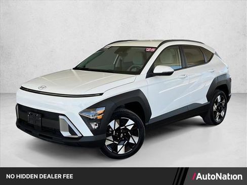 Used 2025 Hyundai Kona SEL AWD/4WD image 1