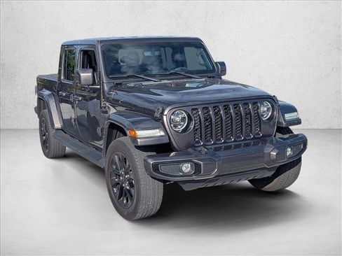 Used 2021 Jeep Gladiator Overland image 3