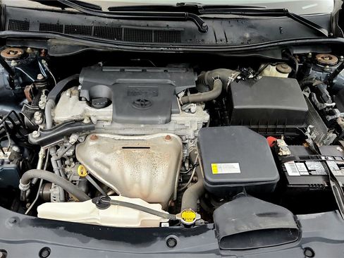 Used 2016 Toyota Camry XLE image 15