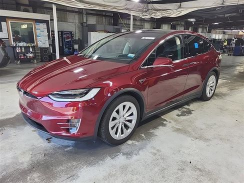 Used 2016 Tesla Model X Performance image 3