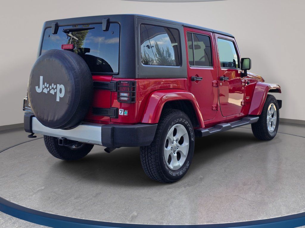 Used 2013 Jeep Wrangler Unlimited Sahara AWD/4WD image 6