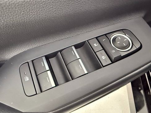 Used 2025 Toyota Prius Plug-In Hybrid w/ Limited Premium Package image 29