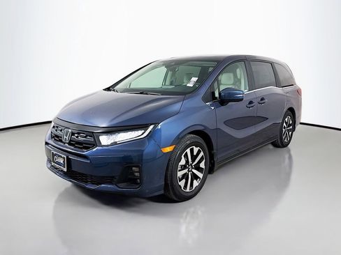 New 2026 Honda Odyssey EX-L image 3