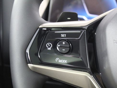 Used 2025 BMW X3 xDrive30i w/ Premium Package image 15