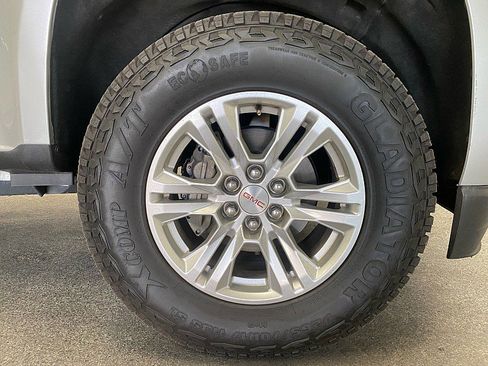 Used 2019 GMC Canyon SLE w/ Driver Alert Package image 25