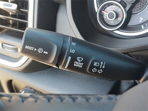 Certified 2020 RAM 1500 Laramie image 26