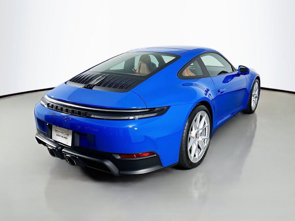 Certified 2025 Porsche 911 Carrera GTS RWD image 9