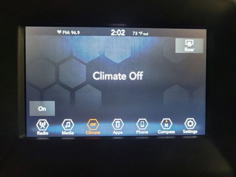 Used 2019 Jeep Compass Latitude image 25