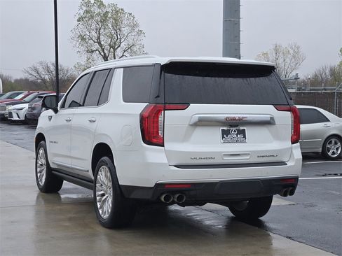 Used 2021 GMC Yukon Denali w/ Denali Premium Package image 5