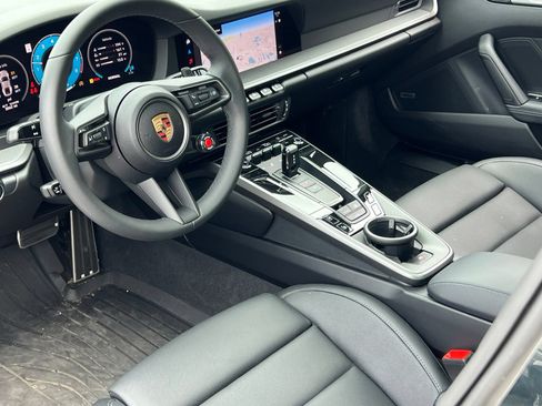Certified 2025 Porsche 911 Carrera RWD image 4