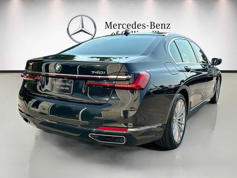 Used 2021 BMW 740i w/ Premium Package RWD image 5