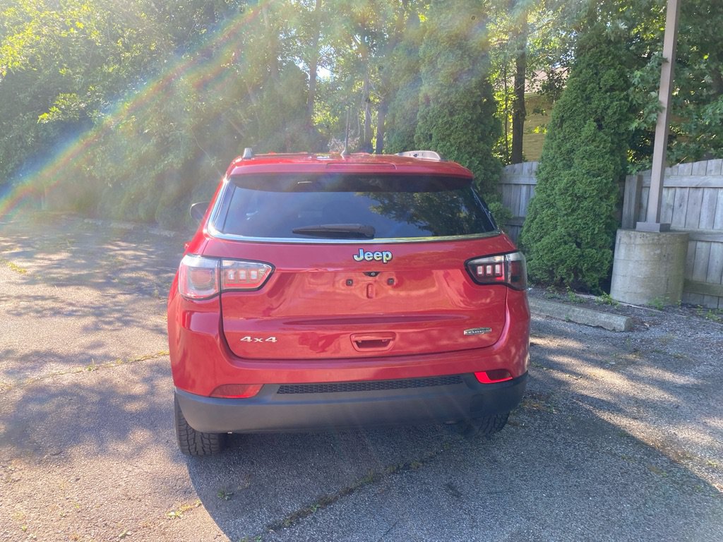 Used 2018 Jeep Compass Latitude AWD/4WD image 4