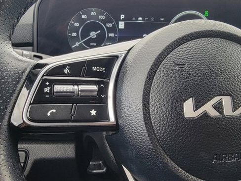 Used 2024 Kia Seltos SX AWD/4WD image 25