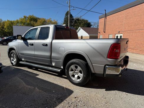 Used 2025 RAM 1500 Big Horn AWD/4WD image 4