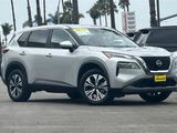 Used 2023 Nissan Rogue SV image 2