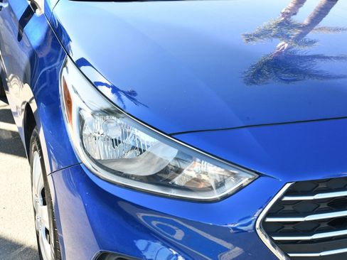 Used 2019 Hyundai Accent SE FWD image 12