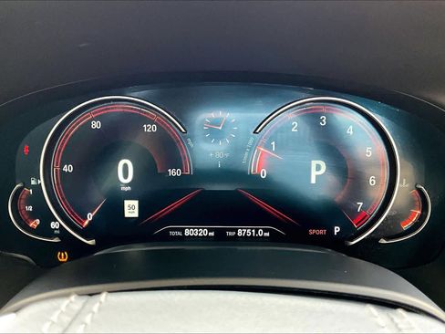 Used 2018 BMW 740i image 26