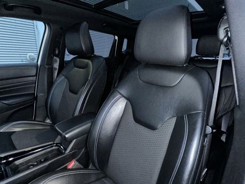 Used 2023 Jeep Compass Altitude w/ Sun and Sound Group image 29