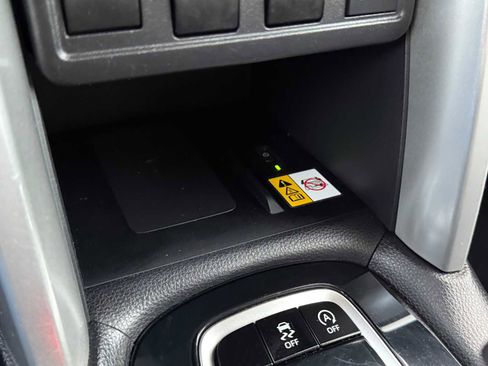 Certified 2022 Toyota Corolla Cross LE image 24