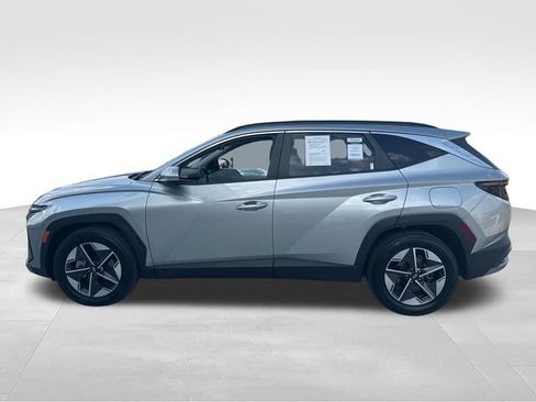 Used 2025 Hyundai Tucson SEL FWD image 2
