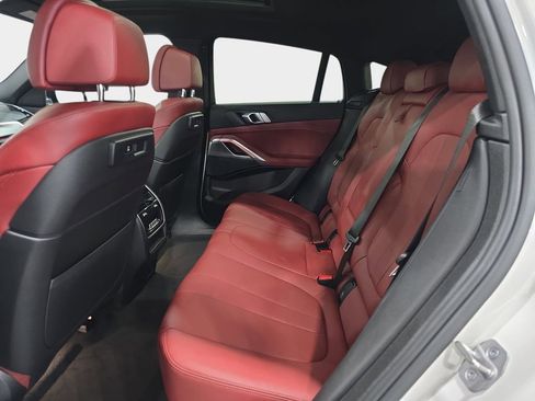 Used 2022 BMW X6 xDrive40i w/ Premium Package image 10