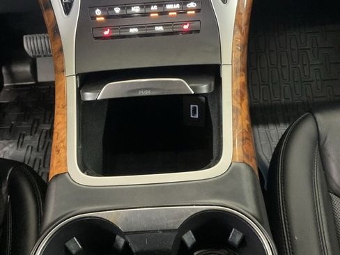 Used 2019 Lincoln Nautilus Select image 19